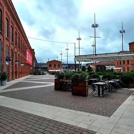 Alfahome Obok Manufaktury Drewnowska Apartman Łódź