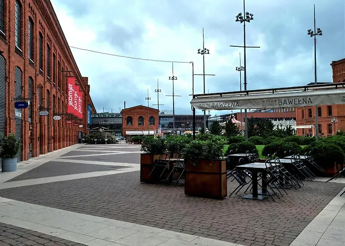 Alfahome Obok Manufaktury Drewnowska Apartman Łódź